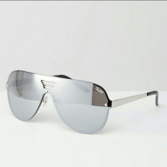 QUAY AUSTRALIA SHOWTIME SUNGLASSES SILVER - Picture 6 of 15